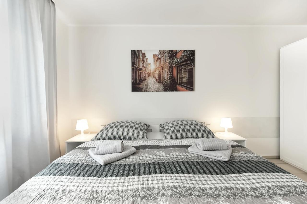 Modern Wohnen I Smart Tv I Terrasse I 2X Parkplatz I 2 Schlafzimmer I 6 Schlafplaetze Bad Oeynhausen Eksteriør billede