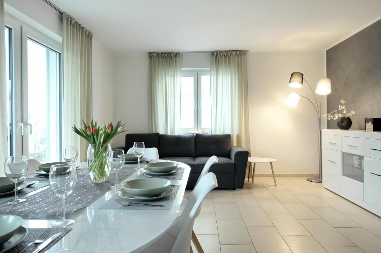Modern Wohnen I Smart Tv I Terrasse I 2X Parkplatz I 2 Schlafzimmer I 6 Schlafplaetze Bad Oeynhausen Eksteriør billede